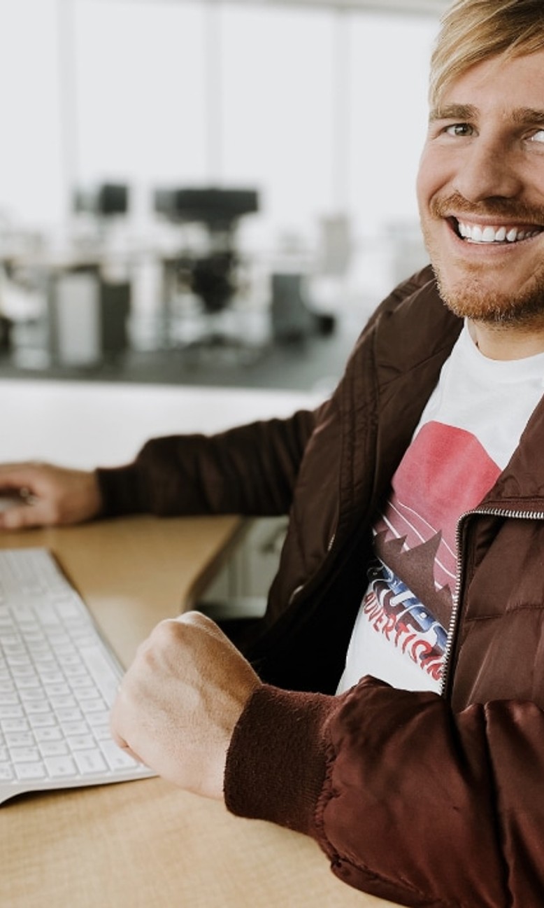 Inbound VS Outbound Marketing: Which One Is More Effective, image size:778x1297